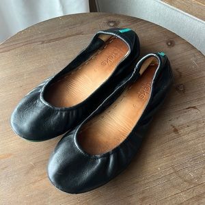 Black Tieks
